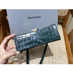 BALENCIAGA 𝐇𝐨𝐮𝐫𝐠𝐥𝐚𝐬𝐬 𝐗𝐒 crocodile-textured cowhide