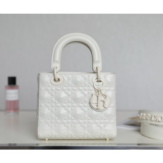 LADY DIOR diamond vine check four compartments DR-091