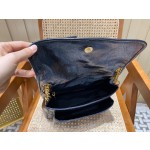 SAINT LAURENT  𝐍𝐢𝐤𝐢 28𝐜𝐦 #633158