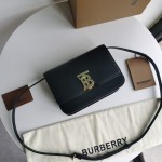 Burberry leather buckle bag 3305