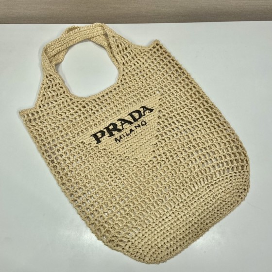 Prada Coconut Fiber Tote Bag 🎉 1BG424