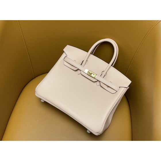 Bk25 p1 Rose Powder Swift Gold Button