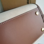 Burberry Zipper Tote Bag 2738