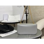 CELINE 𝑻𝒓𝒊𝒐𝒎𝒑𝒉𝒆 Chain Underarm Bag Model: 197993