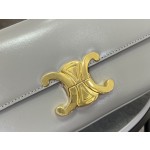 CELINE 𝑻𝒓𝒊𝒐𝒎𝒑𝒉𝒆 Chain Underarm Bag Model: 197993