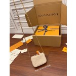 Louis Vuitton exclusive starting model: M81390