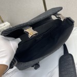 Dior- Messenger Bag Model: D6127#Black D