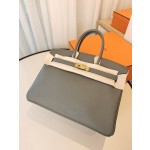 Spot Birkin35 Almond Green Togo Skin