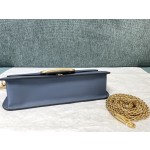 Valentino calfskin handbag 👜underarm bag Model: 1133 Decorative metal