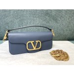 Valentino calfskin handbag 👜underarm bag Model: 1133 Decorative metal