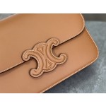 CELINE Embossed Medium Brown 𝗯𝗼𝘅 Model: 199223