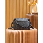 Louis Vuitton 𝐌𝐢𝐧𝐢 𝐒𝐨𝐟𝐭 𝐓𝐫𝐮𝐧𝐤 M44735 upgrade version—resin buckle hardware