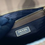 Prada embroidered fabric tote bag 👏 1BA354