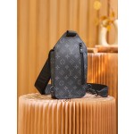 Louis Vuitton𝐒𝐀𝐔𝐌𝐔𝐑 shoulder bag #M45912