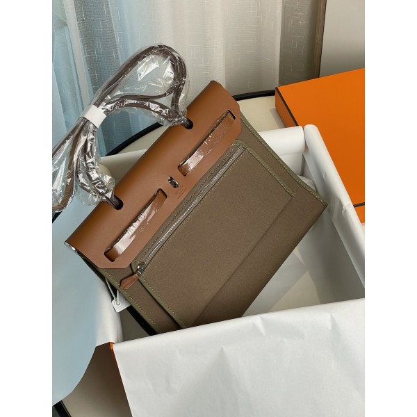 Herbag31 can be made to order, college style young bag