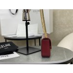 CELINE 𝑻𝒓𝒊𝒐𝒎𝒑𝒉𝒆 Chain Underarm Bag Model: 197993