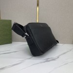 Gucci- Crossbody BagModel: 6033-4
