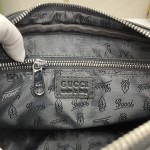 Gucci- Crossbody BagModel: 6033-4