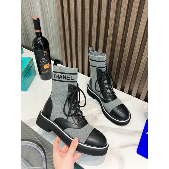 CHANEL Chelsea Boots