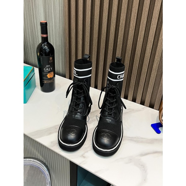 CHANEL Chelsea Boots