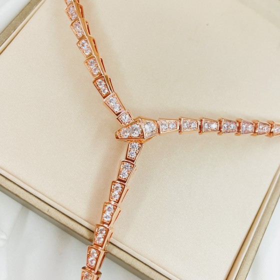 BVLGARI  necklace