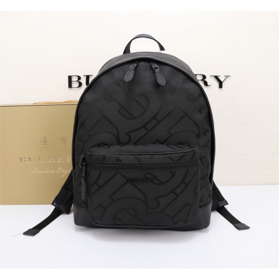 Burberry Men's Backpack 3987