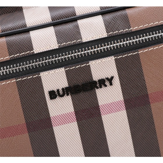 Burberry Men's Backpack 3987
