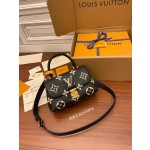 Louis Vuitton's exclusive debut model: M45978 Super Enhanced Edition