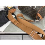 CELINE 𝗧𝗥𝗜𝗢𝗠𝗣𝗛𝗘 cylinder package model: 110052