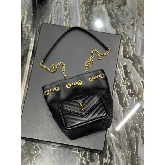SAINT LAURENT  V型绗缝迷你水桶包型号：631052