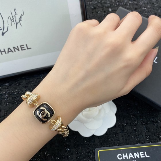 CHANEL Bracelet