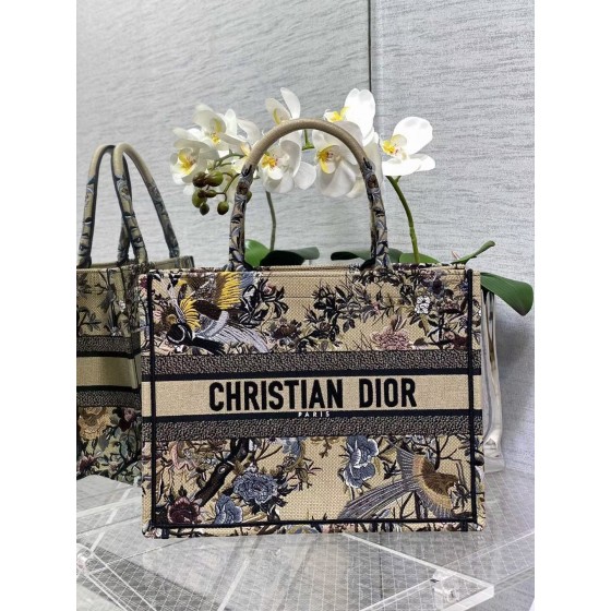 DIOR TOTE fall and winter the latest model of advanced color blocking