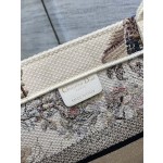 DIOR TOTE Magpie White Limited Edition Collection