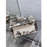 DIOR TOTE Magpie White Limited Edition Collection