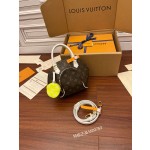 Louis VuittonClam Bun M20752