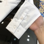 Maikun adhesive printed letter logo skull