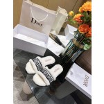 Dior flat bottom flip flops