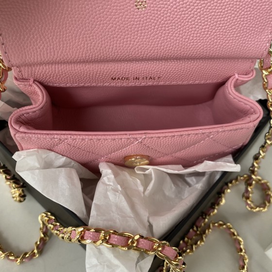 CHANEL 22K's popular black gold flap bag part AP3134