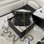 CHANEL 22K's popular black gold flap bag part AP3135