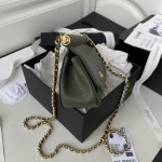 CHANEL 22K's popular black gold flap bag part AP3138