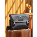 Louis Vuitton 𝐕𝐎𝐘𝐀𝐆𝐄𝐑 messenger bag #M40511#