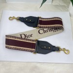 Dior 酒红字母肩带