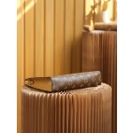 Louis Vuitton 𝐓𝐎𝐈𝐋𝐄𝐓𝐑𝐘 𝟐𝟔 new wash bag #M81412