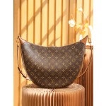 Louis Vuitton 𝐋𝐎𝐎𝐏 𝐇𝐎𝐁𝐎 catwalk style #M46311#