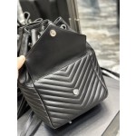 SAINT LAURENT  V型绗缝迷你水桶包型号：672609