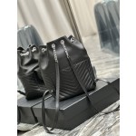 SAINT LAURENT  V型绗缝迷你水桶包型号：672609