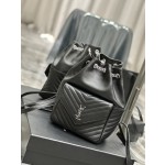 SAINT LAURENT  V型绗缝迷你水桶包型号：672609