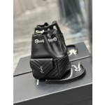 SAINT LAURENT  V型绗缝迷你水桶包型号：631052