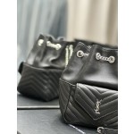 SAINT LAURENT  V型绗缝迷你水桶包型号：631052