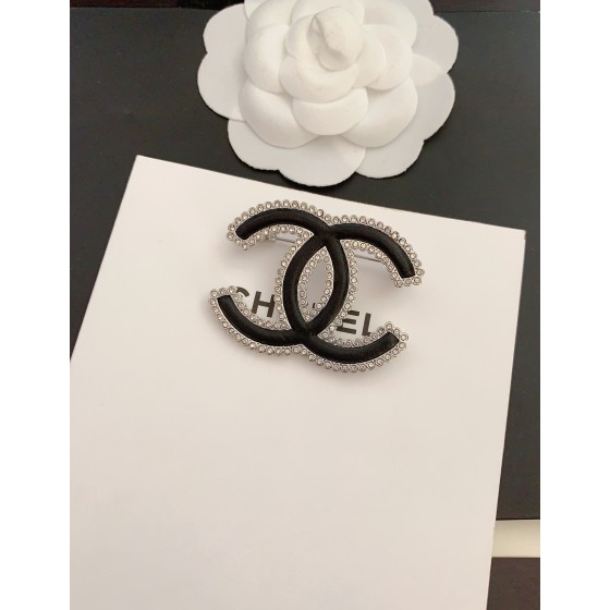 CHANEL brooch